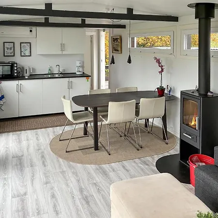 2 Bedroom Amazing In Samsø